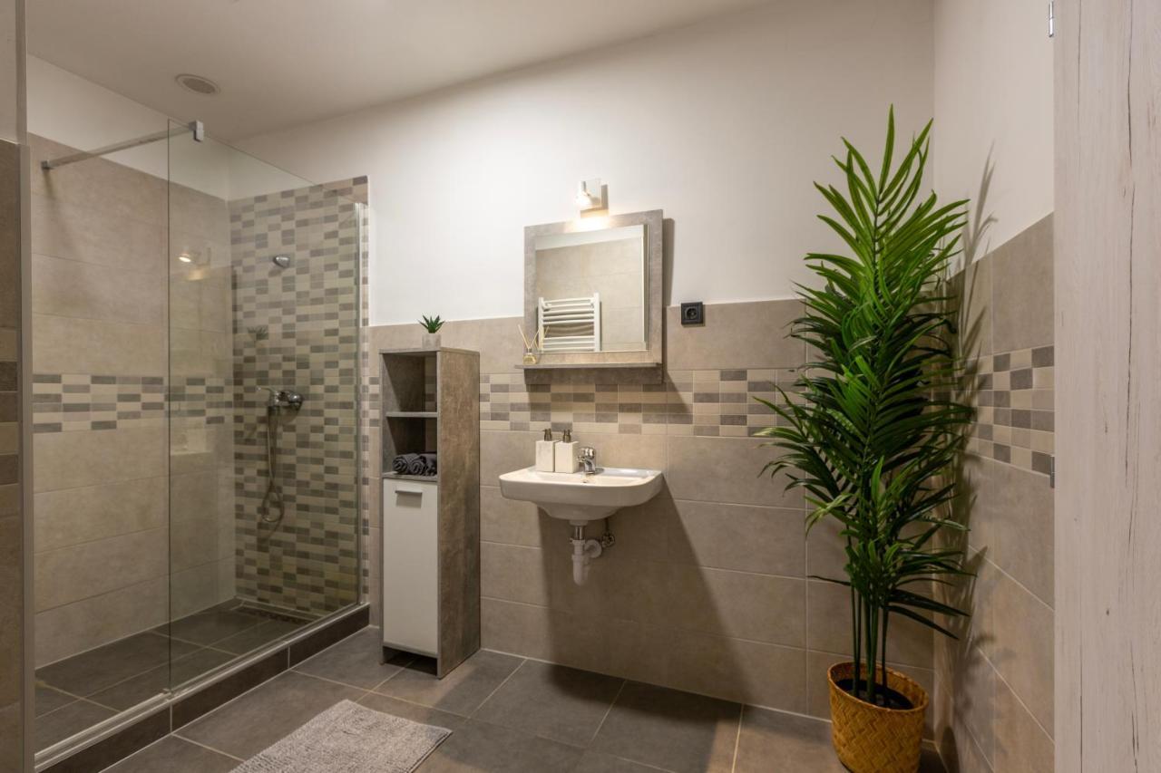 Deluxe Residence By Bella Budapest Bagian luar foto